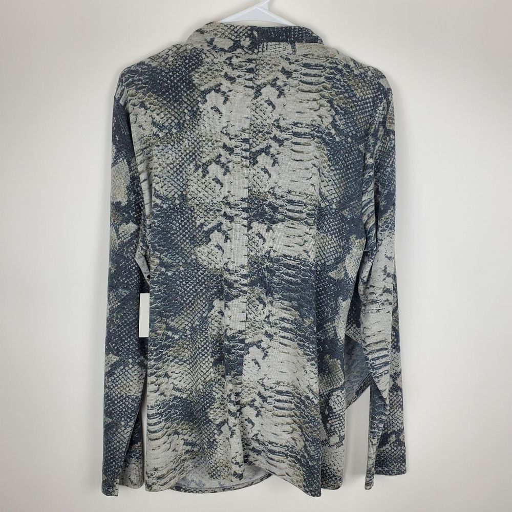 1. STATE Graphite Python Long Sleeve Shirt Top Blouse Wrap Side Slit NWT Plus - Picture 7 of 7